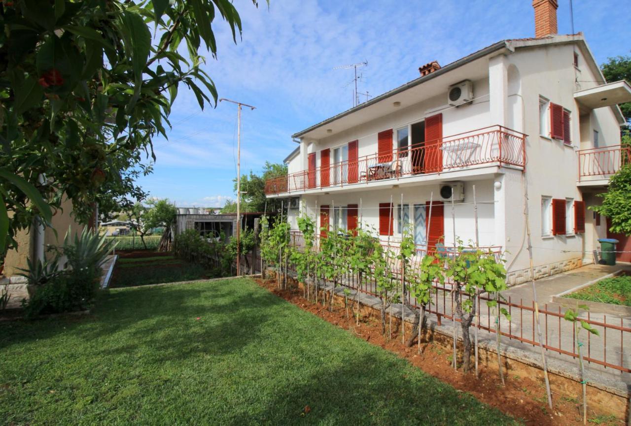 פורץ Apartments Franjo Near Center מראה חיצוני תמונה